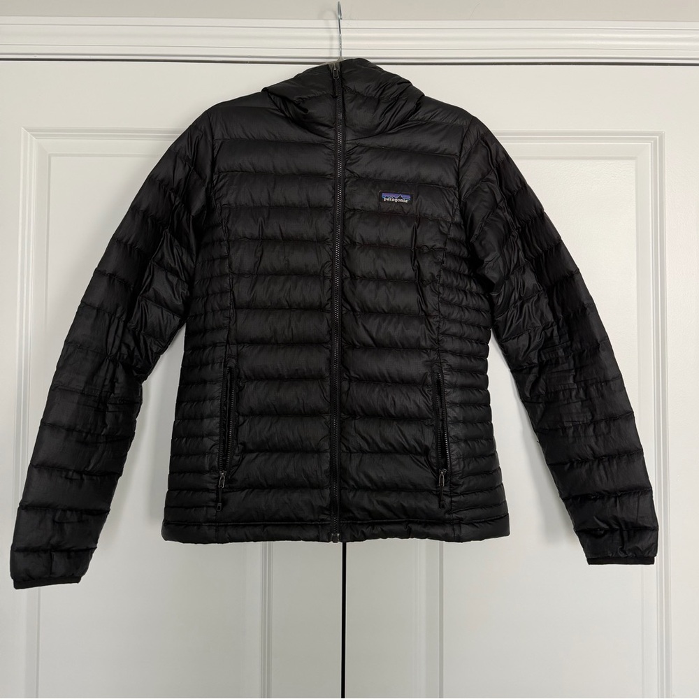 Patagonia women’s down sweater hoody - see description